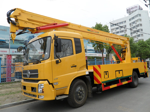 东风天锦高空作业车